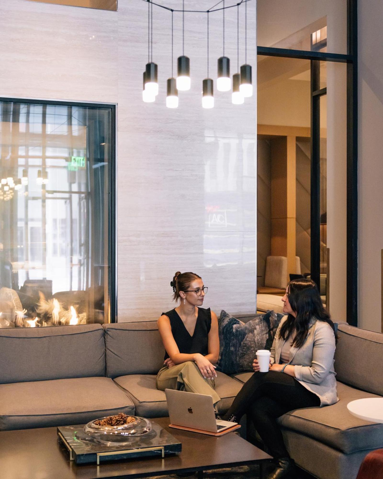 Ac Hotel By Marriott Denver Downtown Экстерьер фото